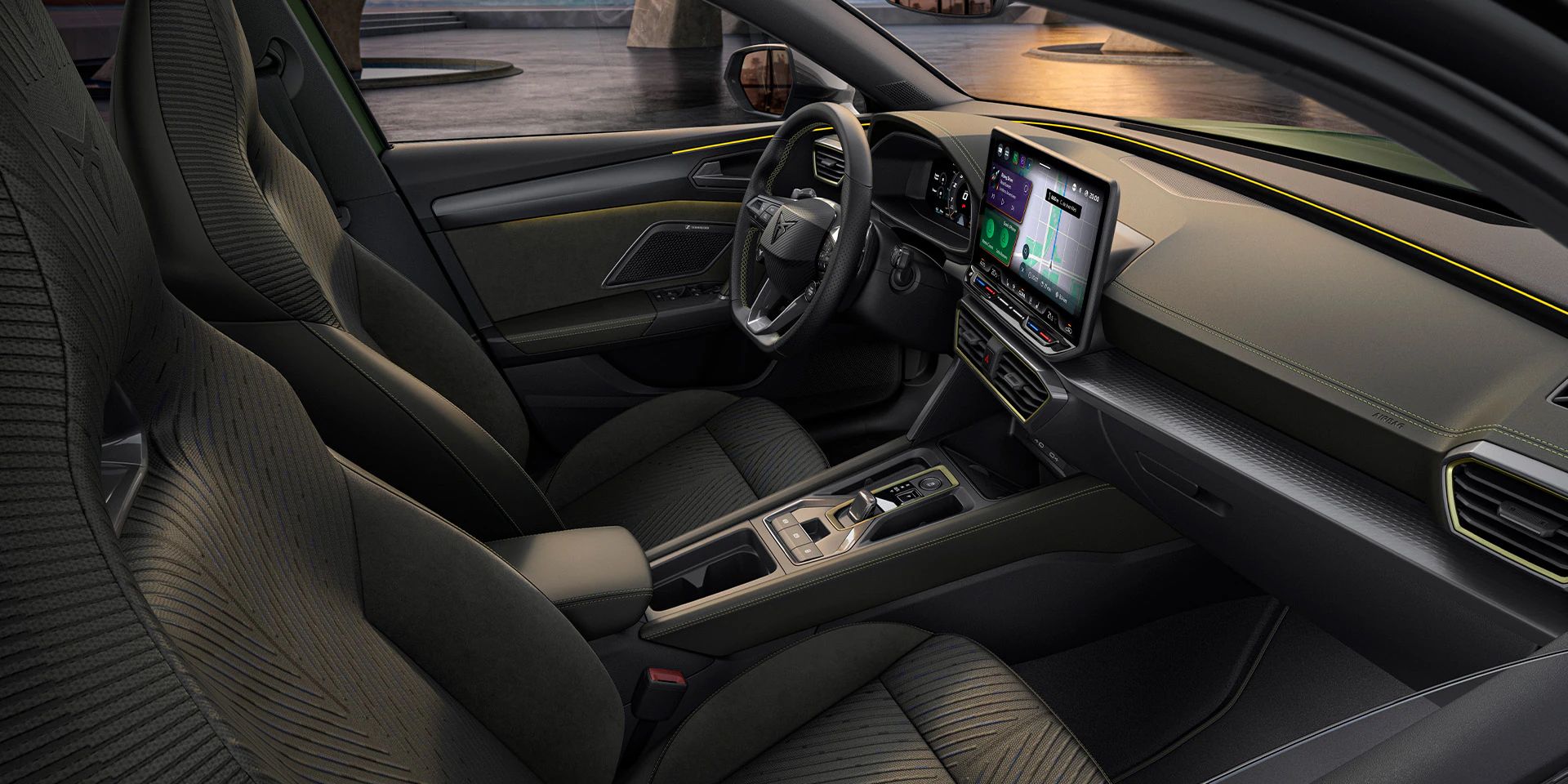 Design interior do novo CUPRA Leon 2025 com estofos TRIBE, fabricados com tecnologia 3D Knitting. 