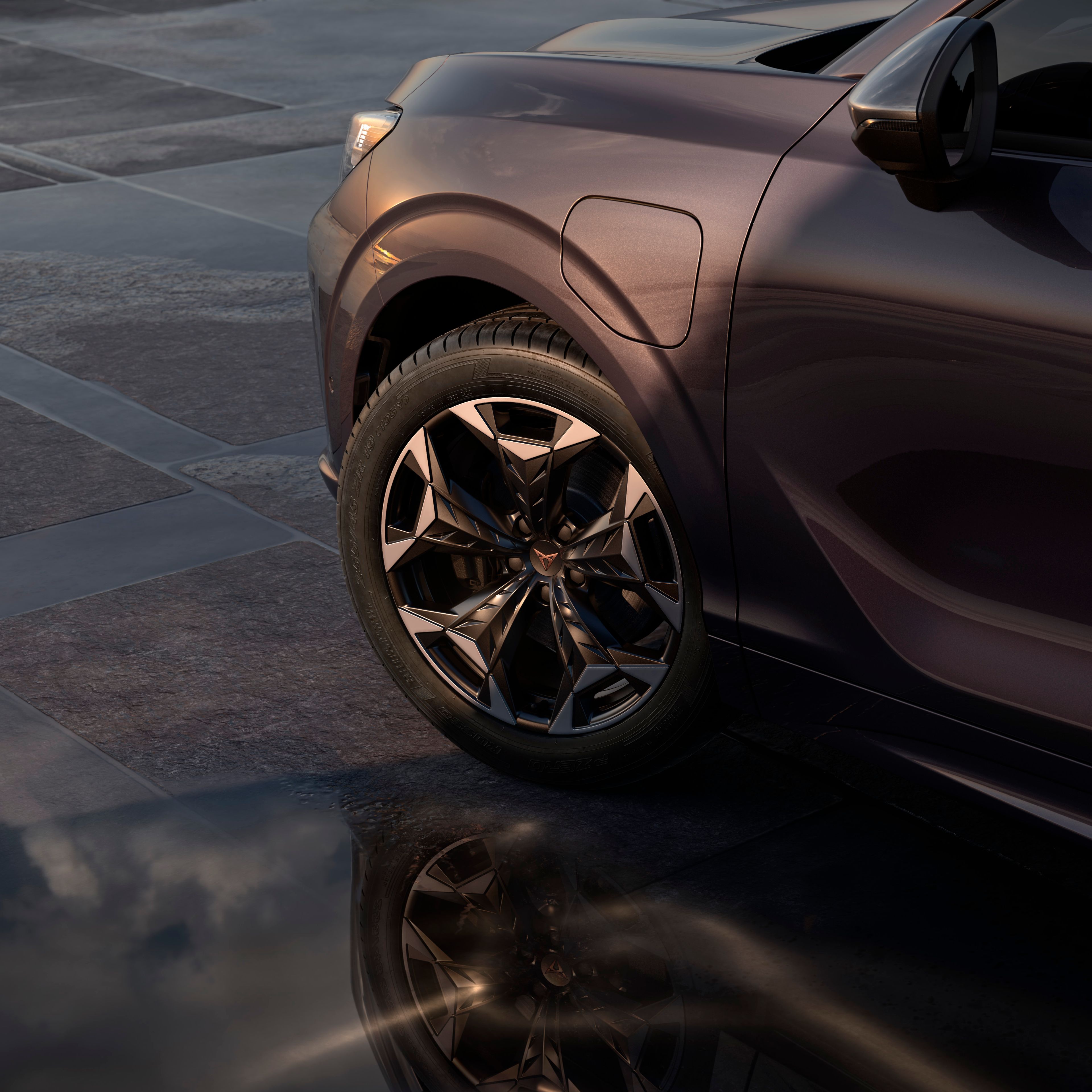 Jantes de liga leve 19" Cosmic em preto com detalhes em cobre do CUPRA Terramar