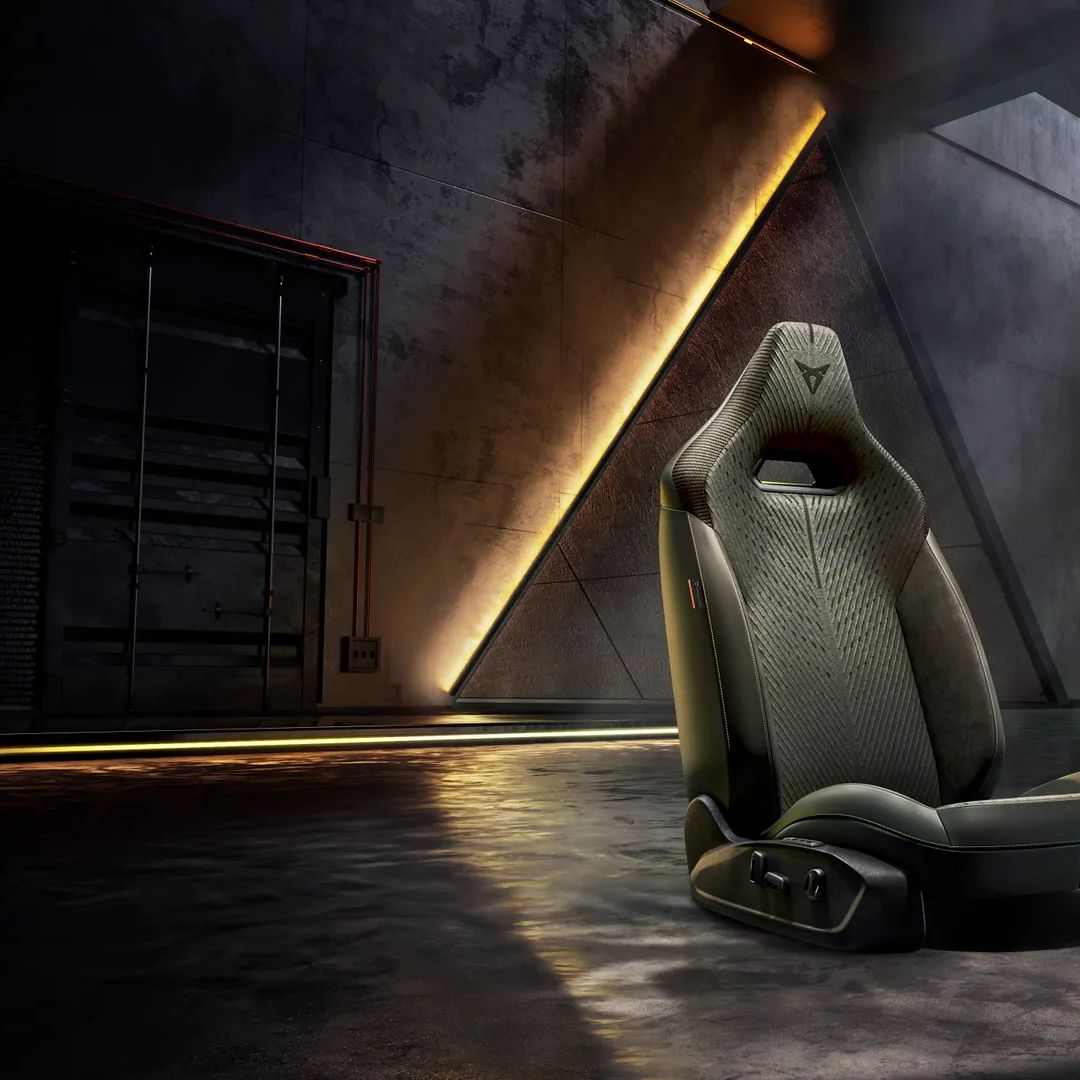 Vista interior para mostrar os estofos Tribe e os detalhes do design dos bancos.