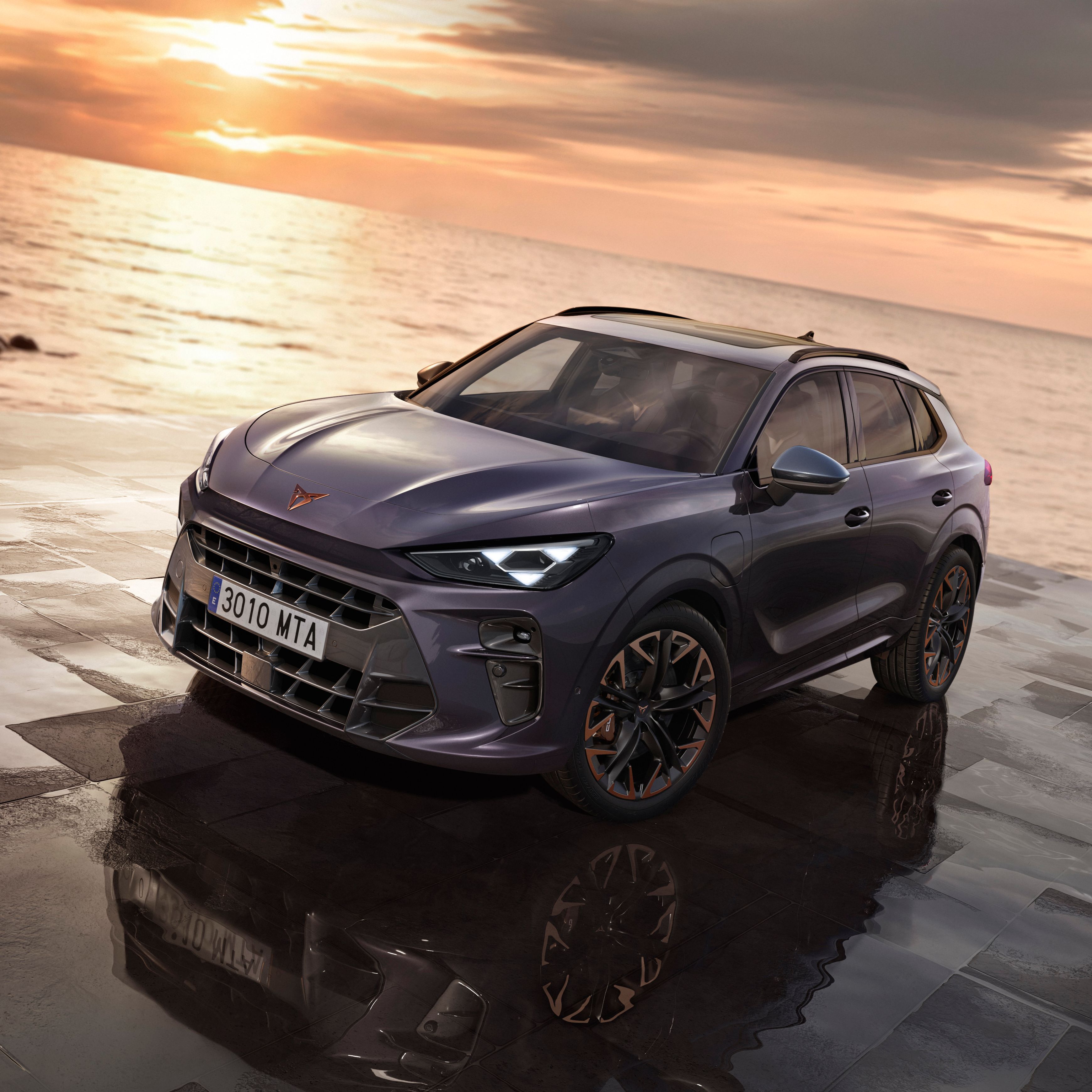 Vista frontal do CUPRA Terramar VZ em cor dark void com jantes de 20” 