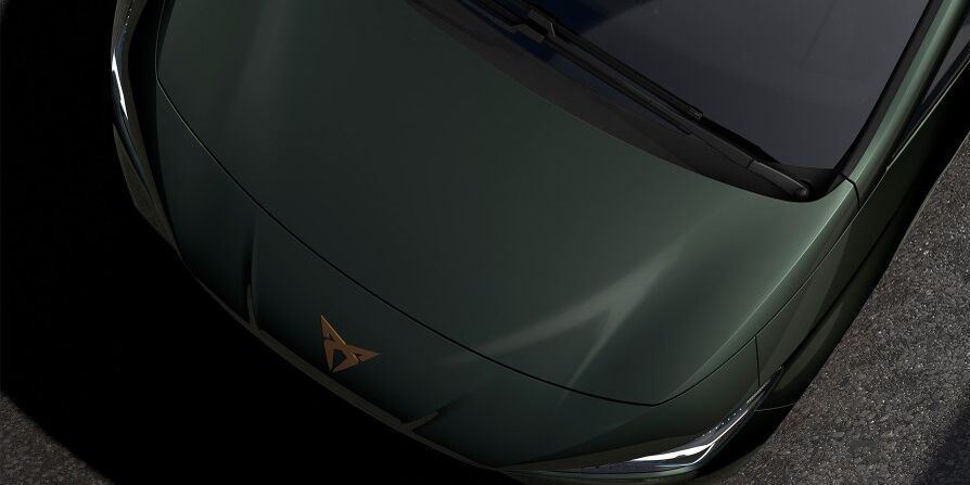 CUPRA Born Dark Forest – Carro Elétrico 
