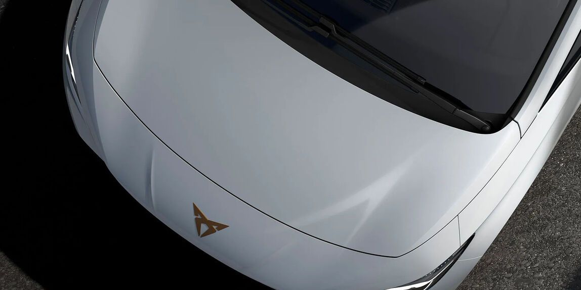 CUPRA Born Branco Glacial - Carro Elétrico  
