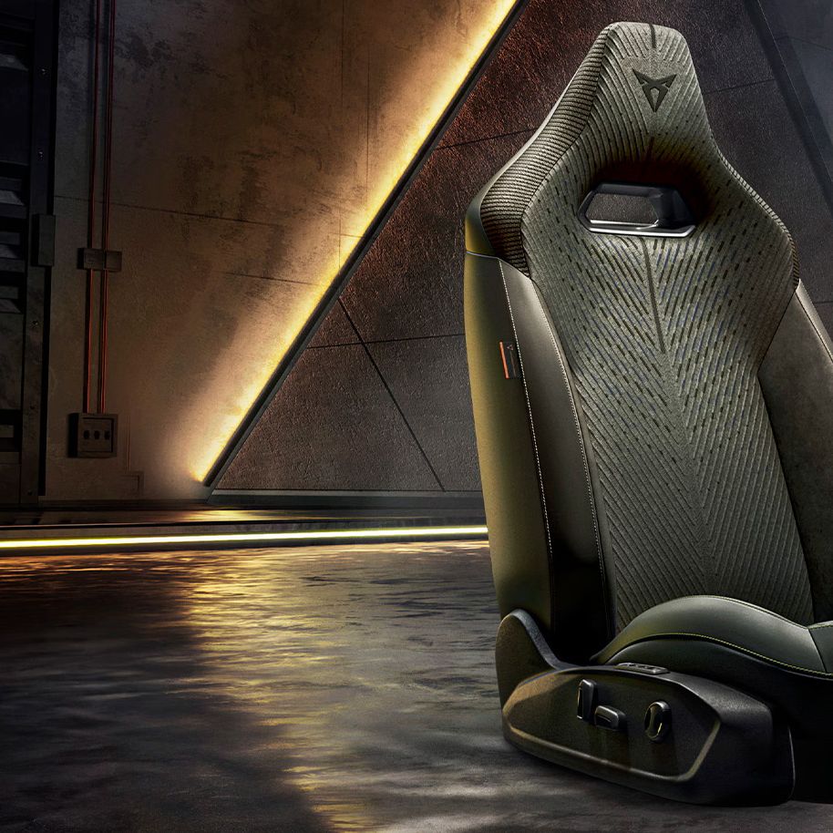 Vista interior detalhada dos estofos e dos bancos do novo CUPRA Leon sportstourer