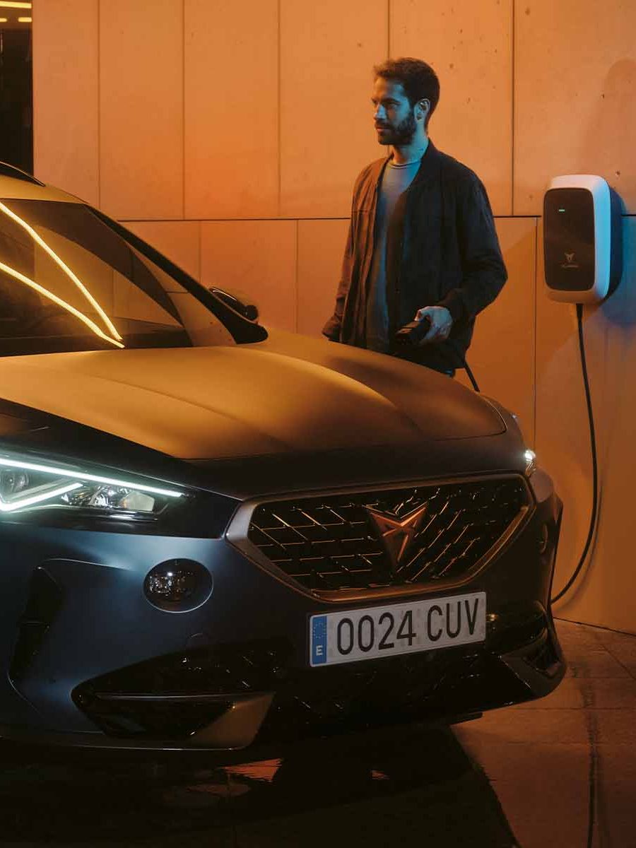 Cuidados ao carregar carro elétrico em casa