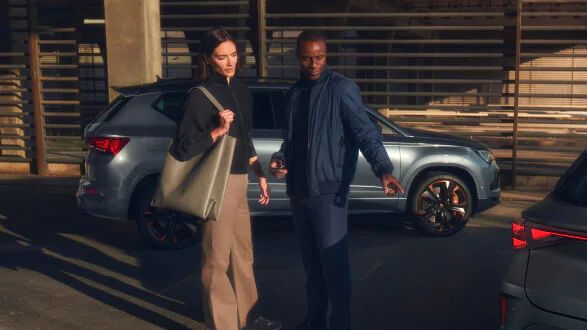 Gestão de frota a escolher o carro de empresa CUPRA ideal para a sua equipa 