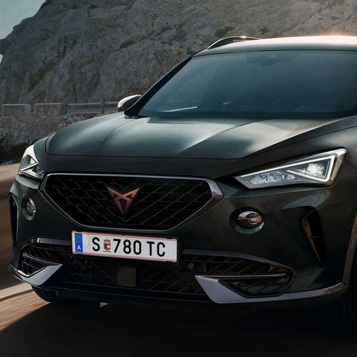 Performance híbrida até ao mar: CUPRA & De Antonio Yachts revelam o novo CUPRA D28 Formentor e-HYBRID