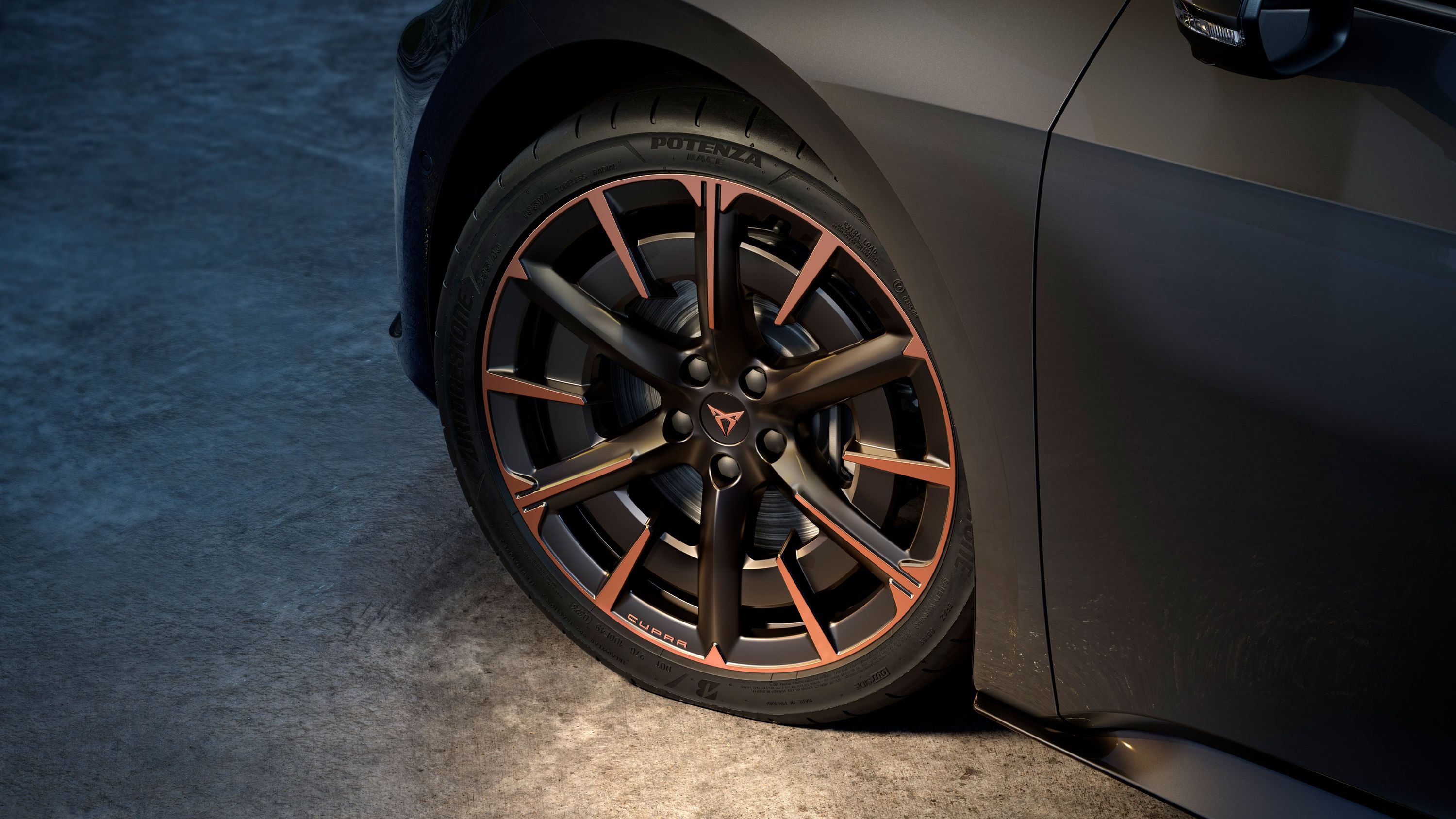 Jantes de liga leve CUPRA Born Firestorm Copper de 20 polegadas